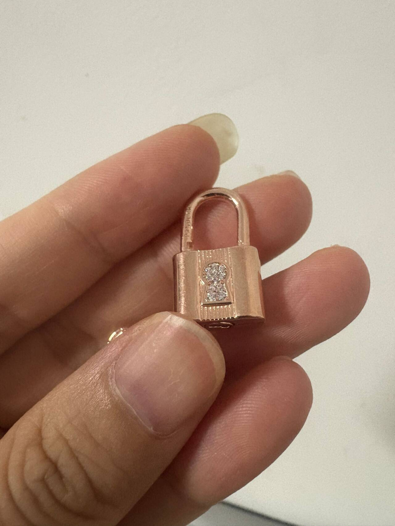 EKR charm  20.9usd gallery