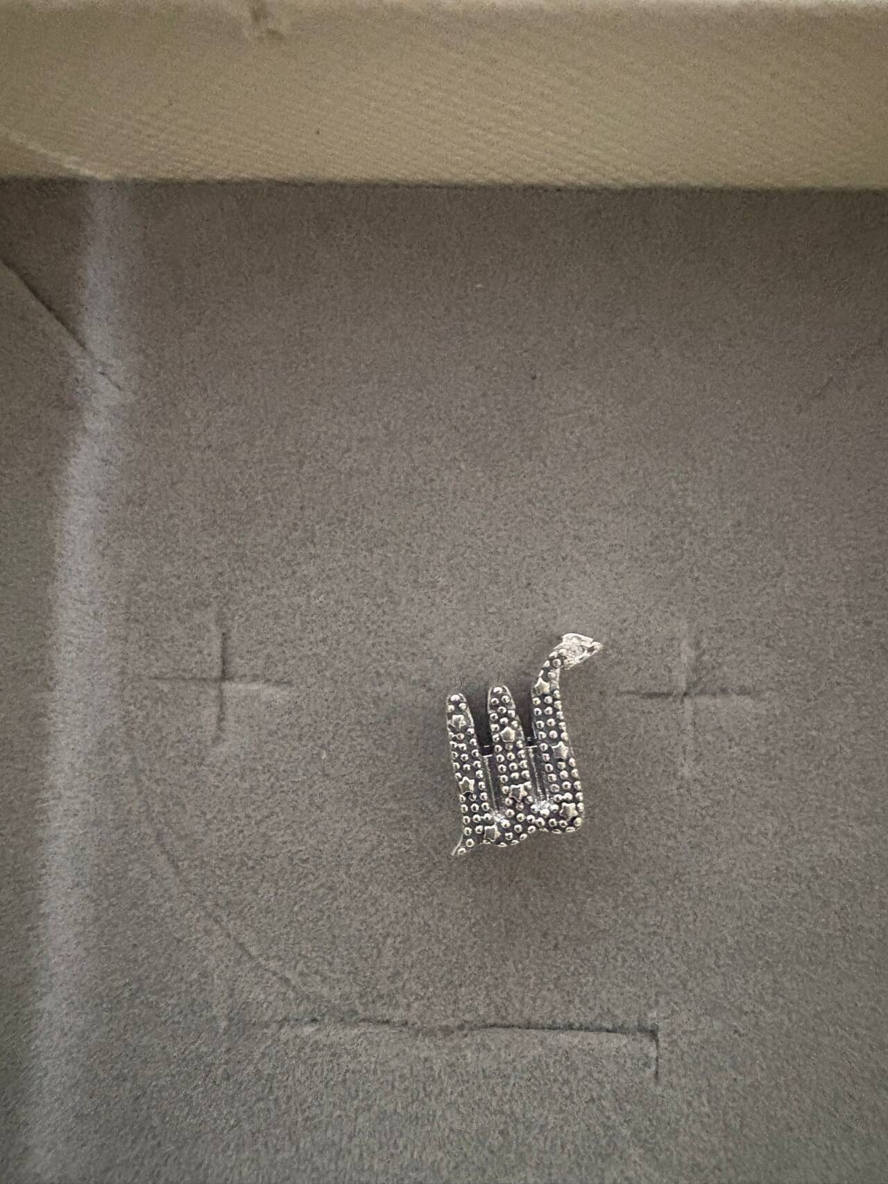 ELS charms 14.9usd gallery