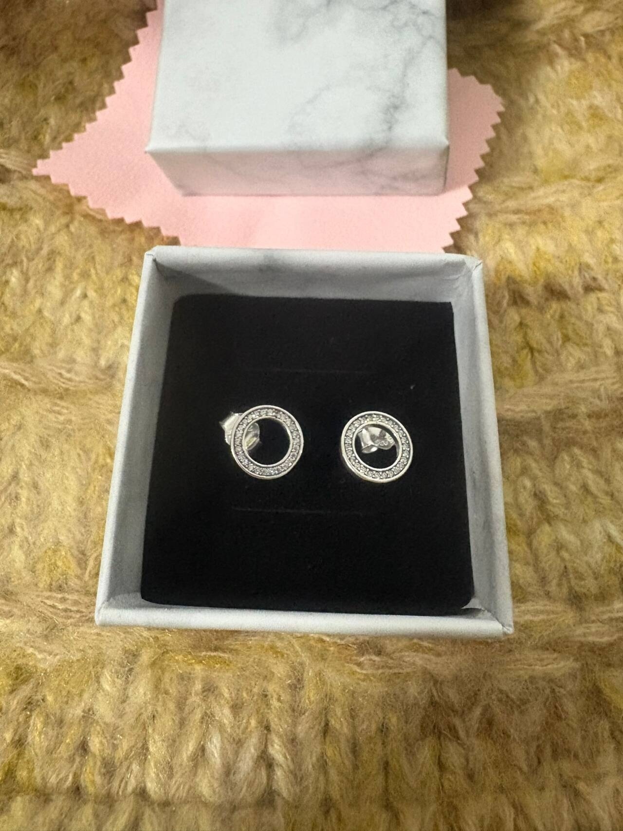 EAE Pandora earrings  22.99usd gallery