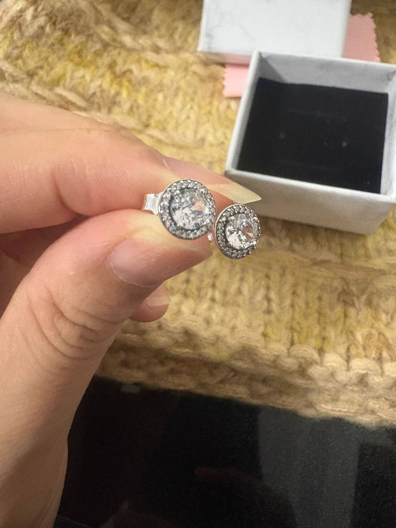 EAE Pandora earrings  22.99usd gallery