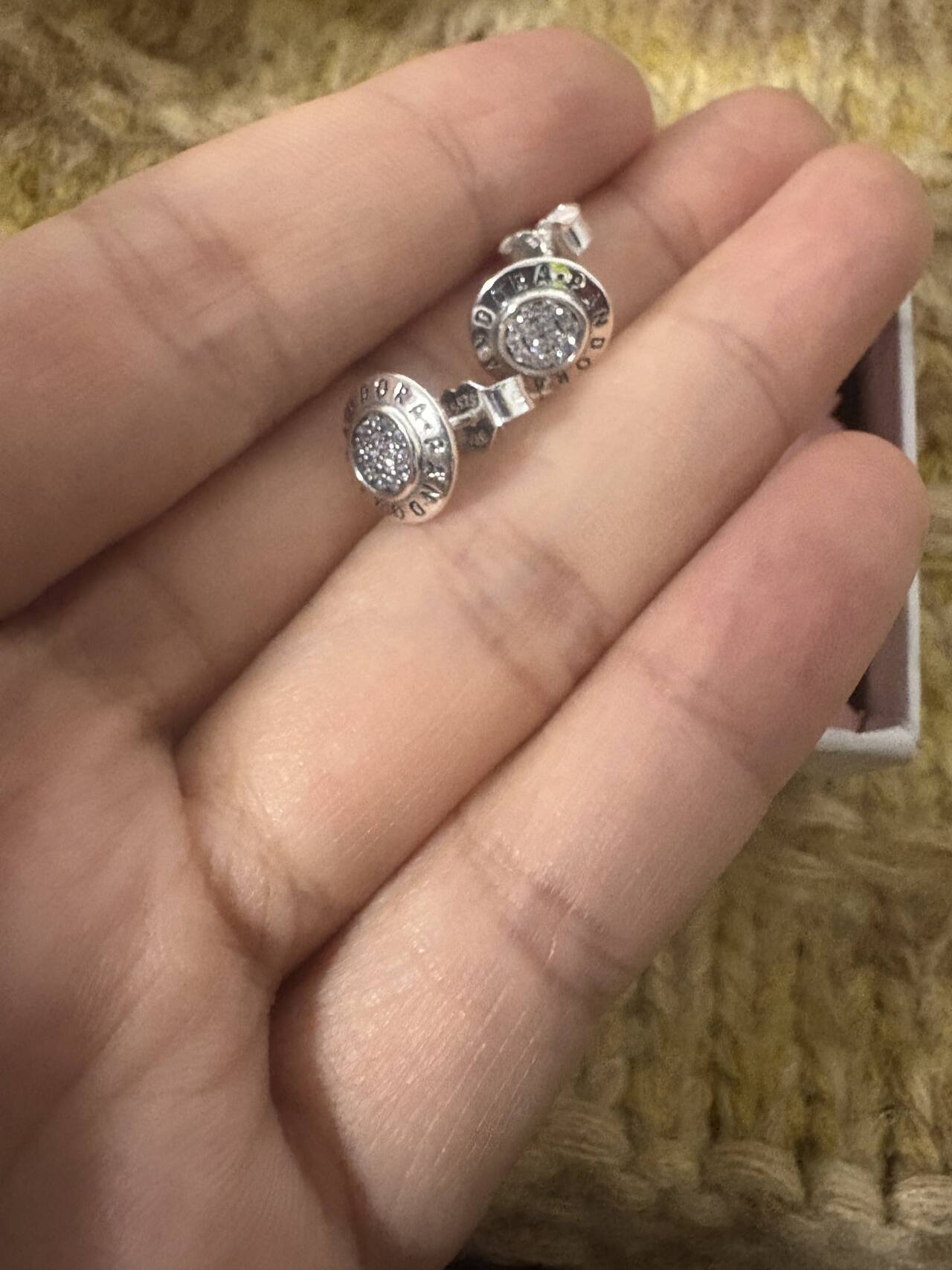 EAE Pandora earrings  22.99usd gallery