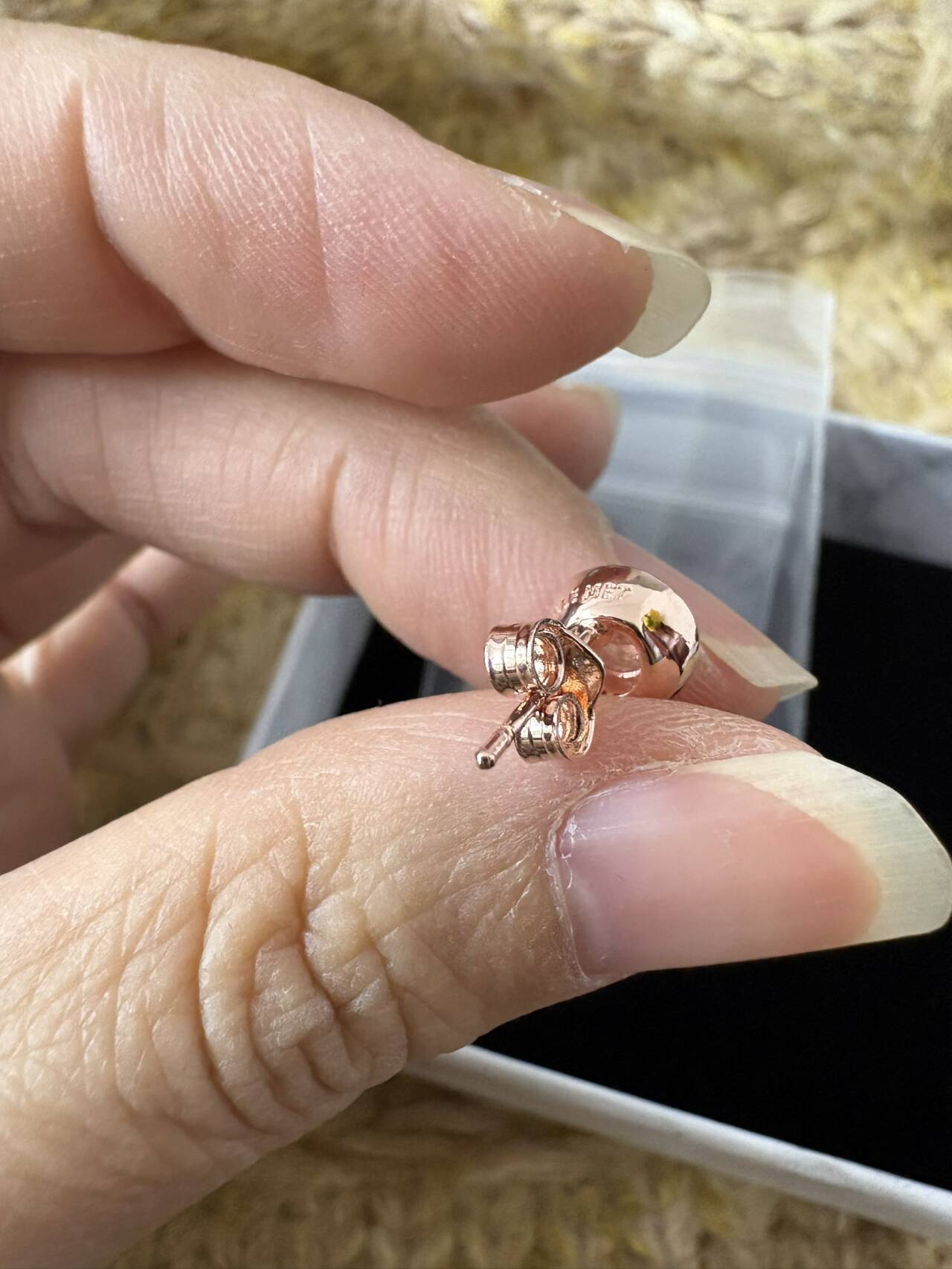 EAH  Pandora earrings   22.99usd gallery