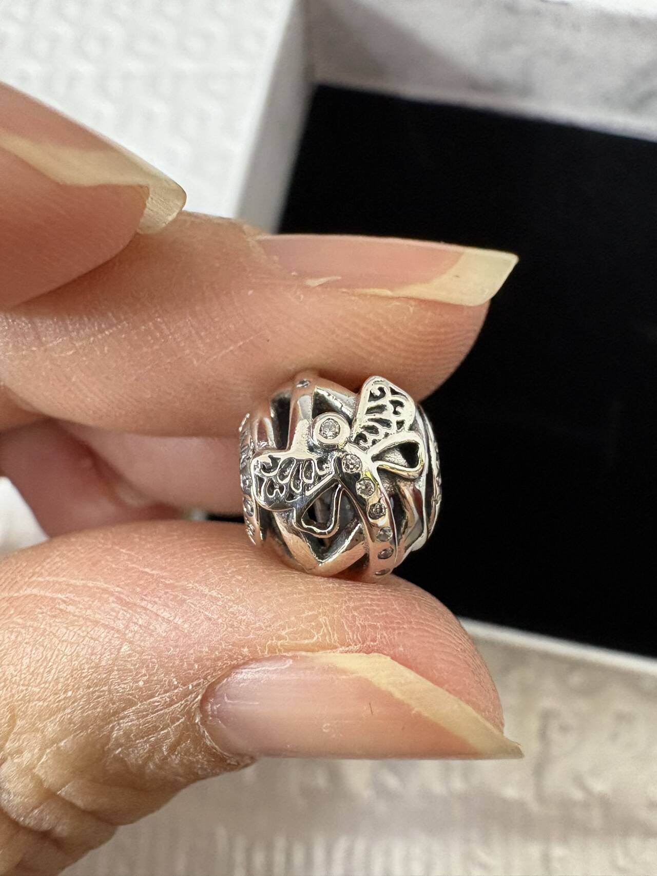 EHP Pandora charm  22.99usd gallery