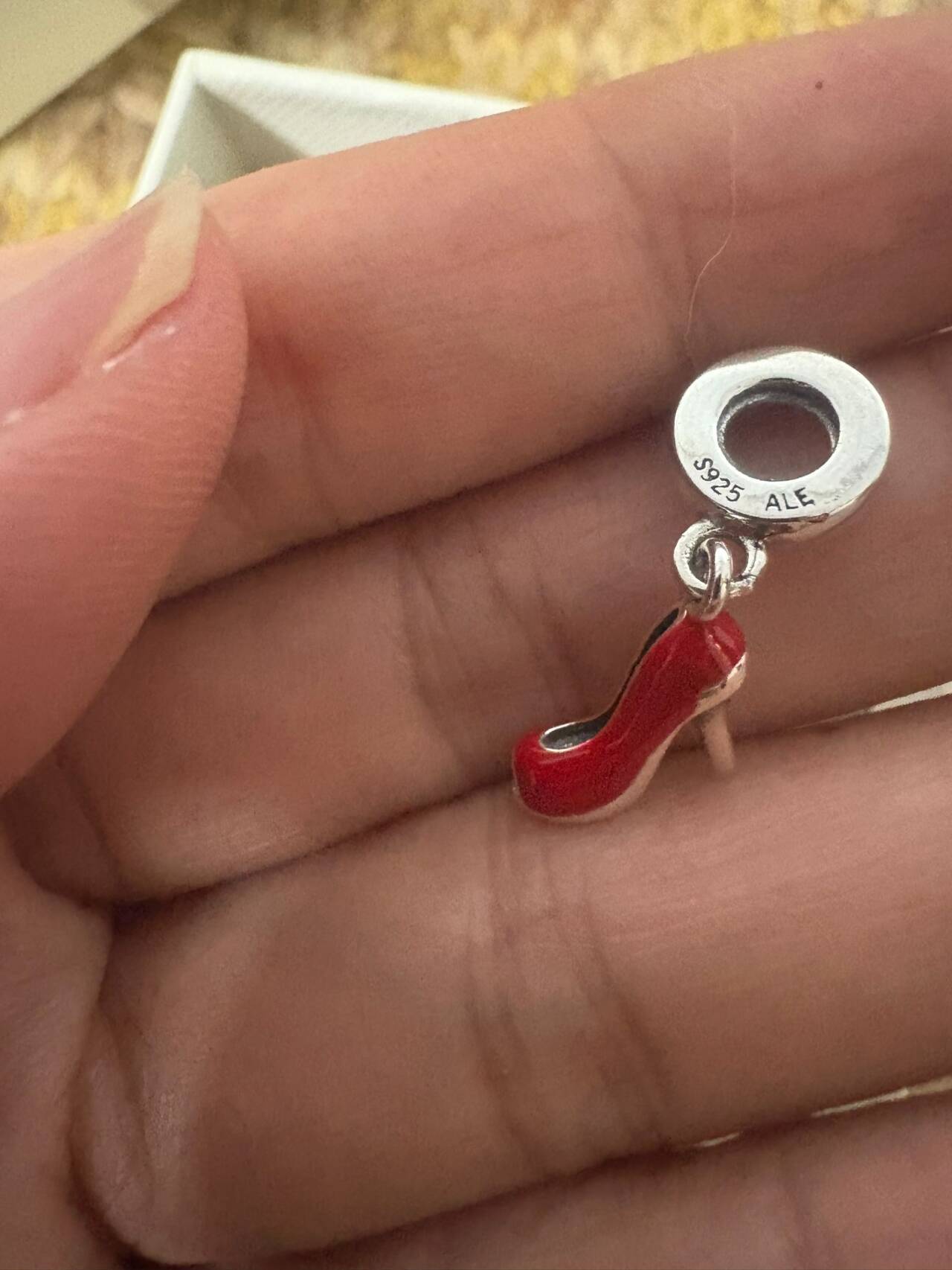 EKN  Pandora charms  19.99usd gallery