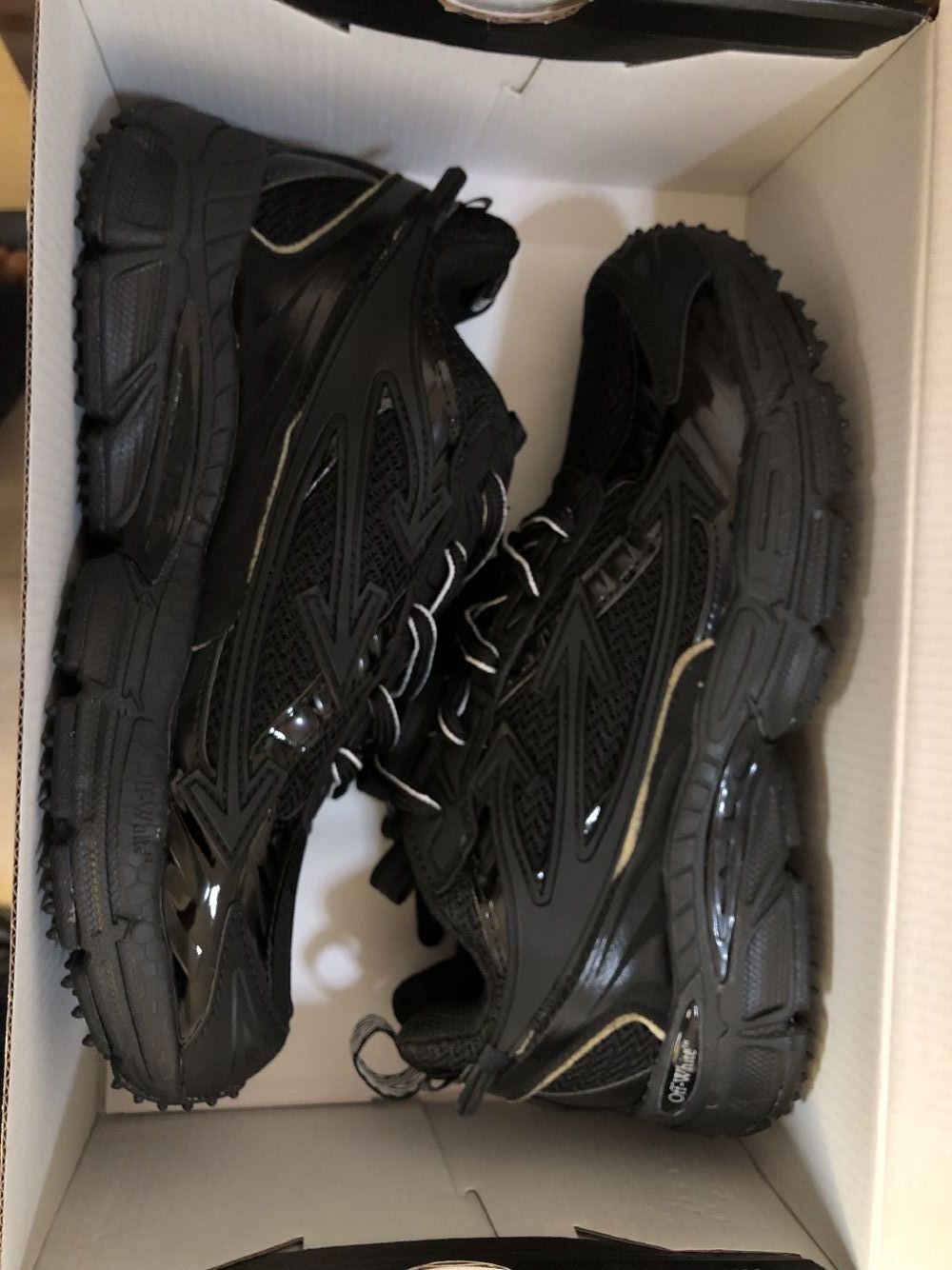 LCC OFF-WHITE Be Right Back 69usd gallery