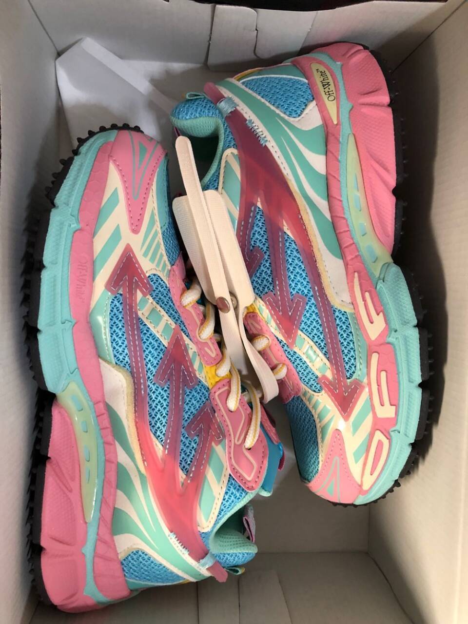 LCC OFF-WHITE Be Right Back 69usd gallery