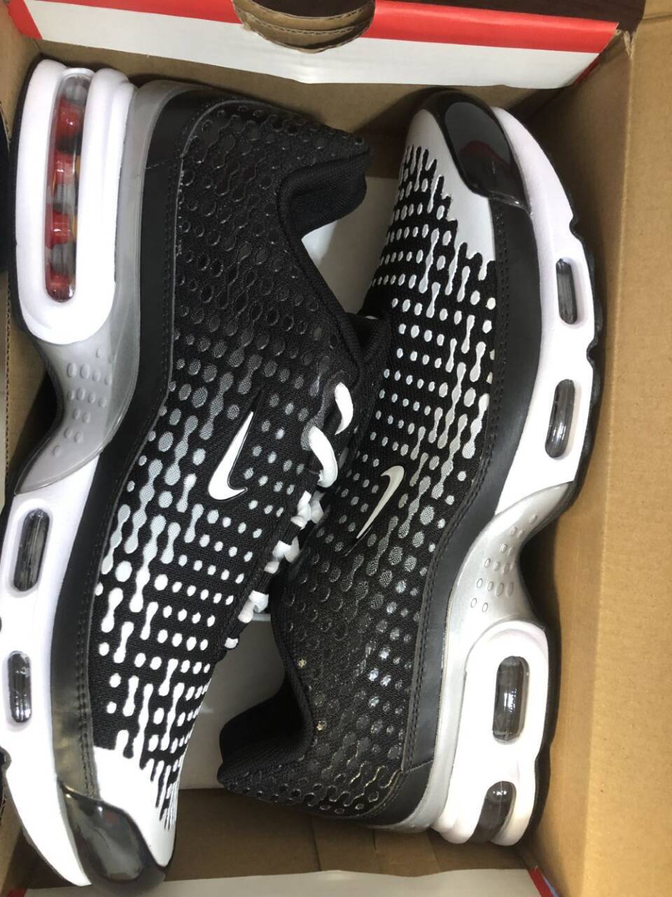 LCE NIKE AIR MAX PLUS 59.99usd gallery