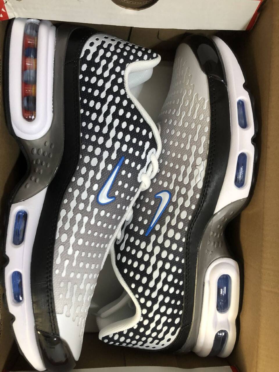 LCE NIKE AIR MAX PLUS 59.99usd gallery