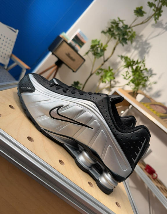 LCK Nike Shox R4 59.99usd gallery