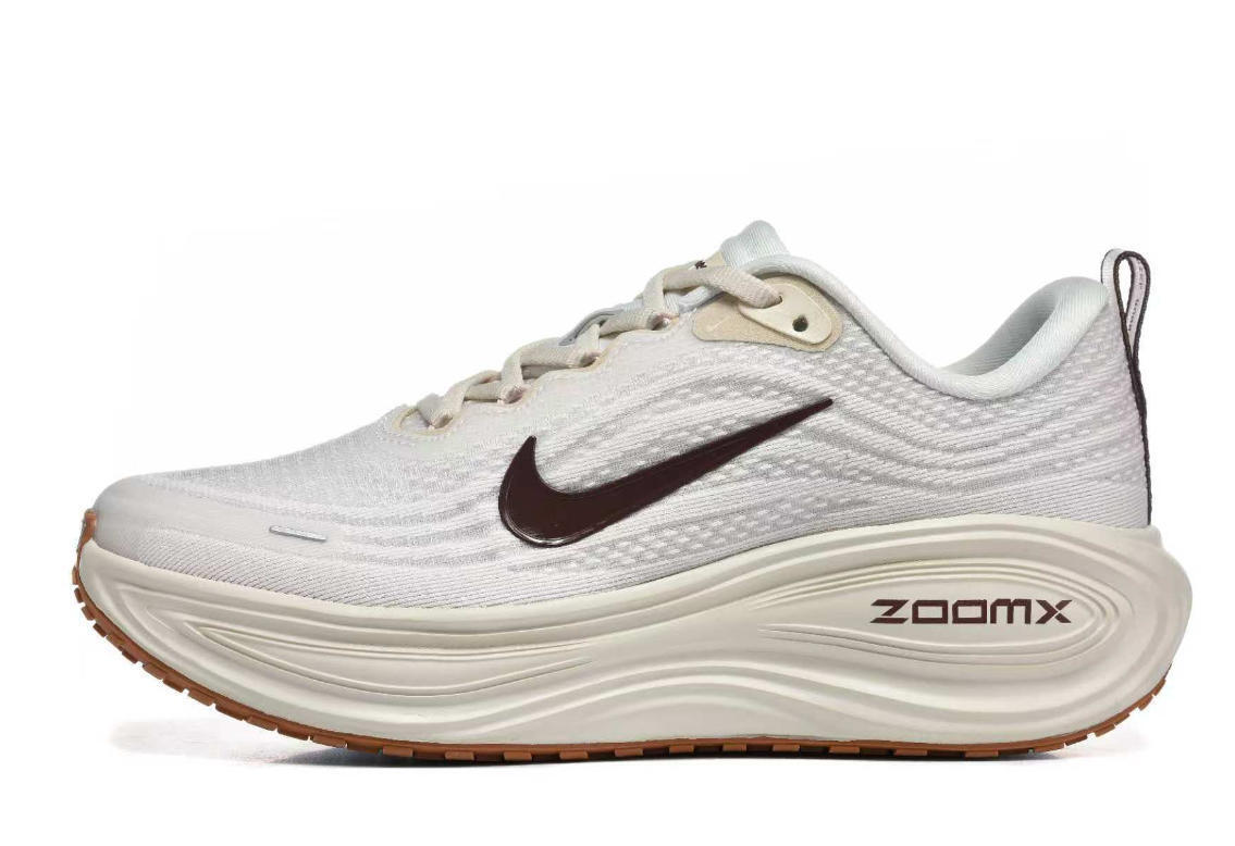 LCL Nike Vomero Plus “Reverse Swoosh 59.99usd gallery