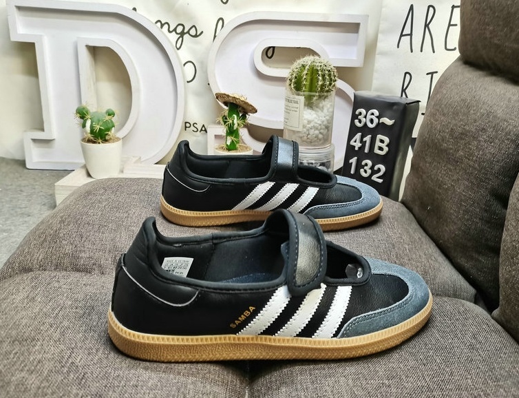 POF Adidas Samba Jane's 49.99usd gallery