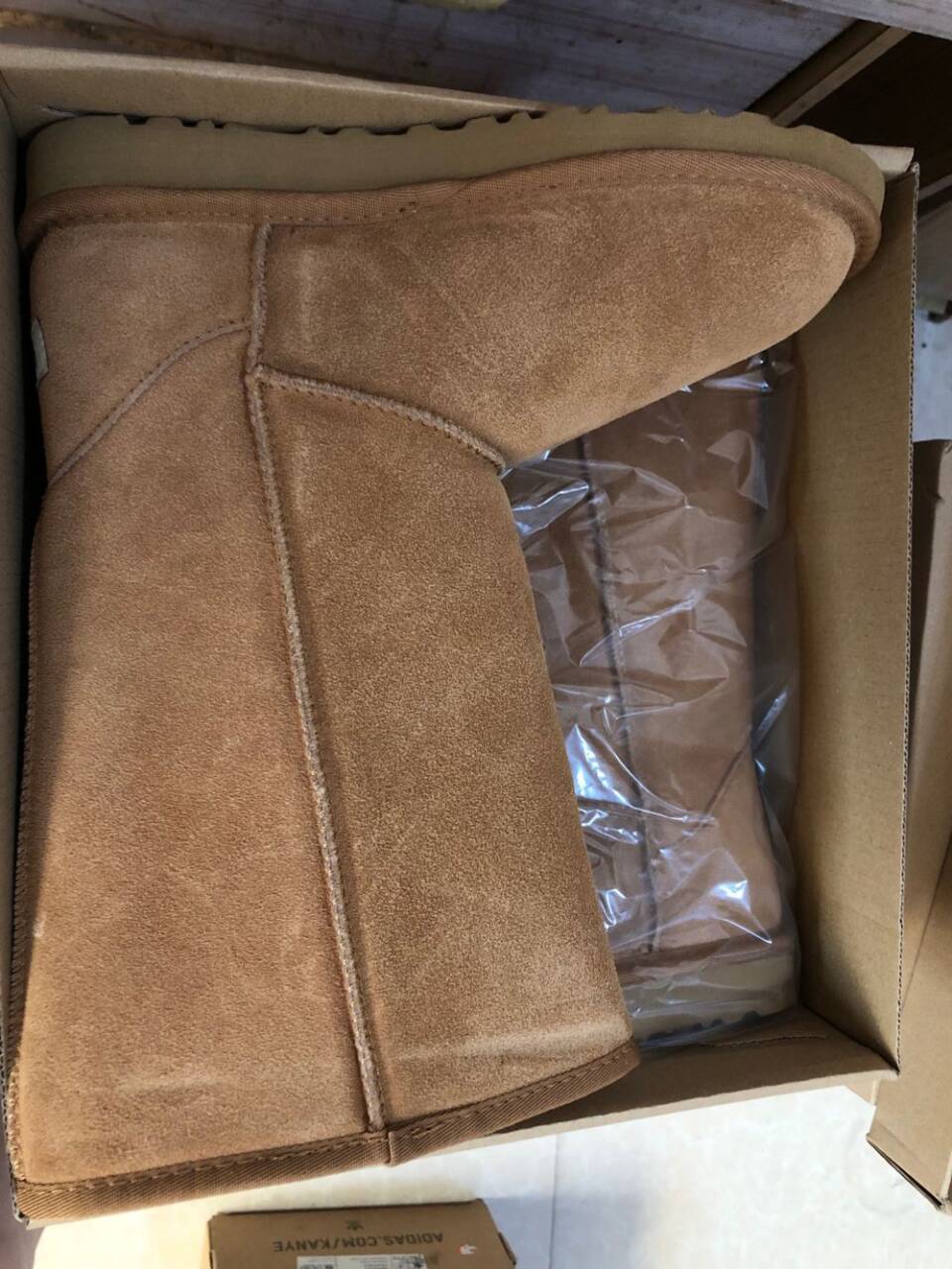 UCR ugg boots 5854 5825 5815 55usd gallery