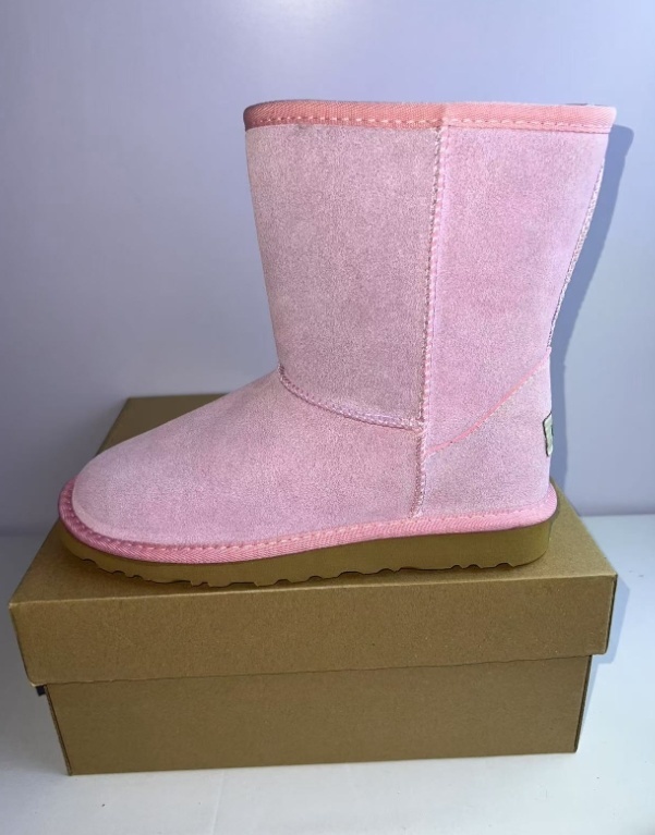 UCR ugg boots 5854 5825 5815 55usd gallery