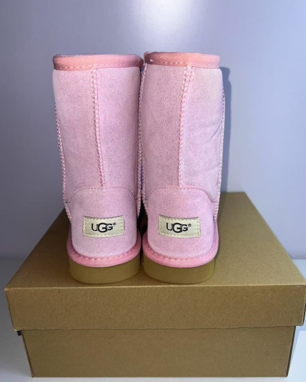 UCR ugg boots 5854 5825 5815 55usd gallery