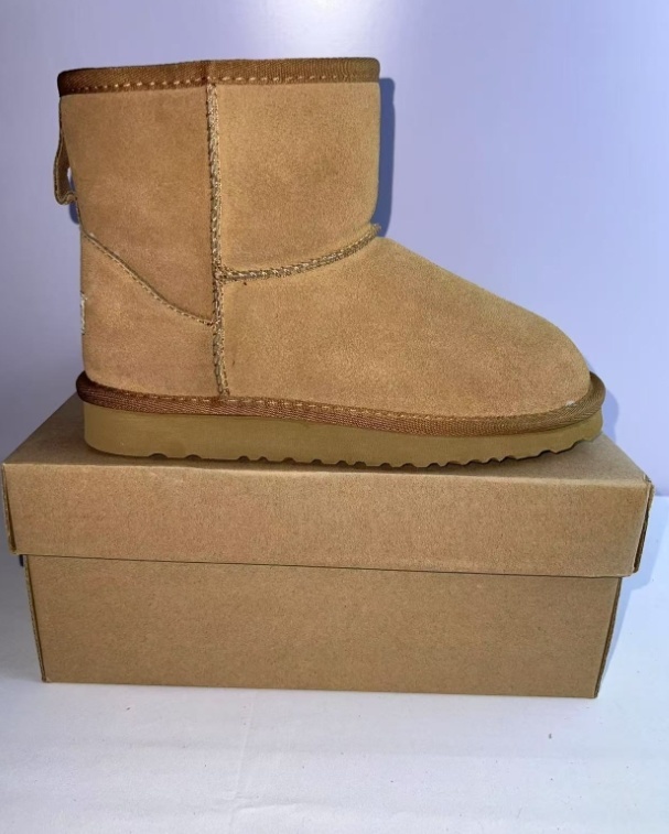 UCR ugg boots 5854 5825 5815 55usd gallery