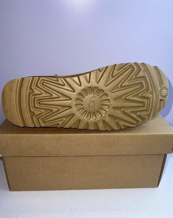 UCS ugg boots 3352 5803 1873 55usd gallery