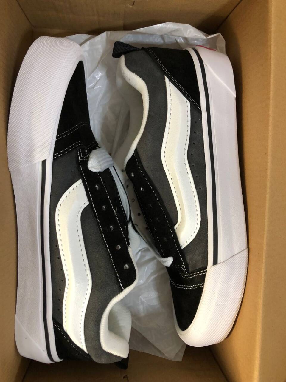 VDK Vans Knu Skool 55usd gallery