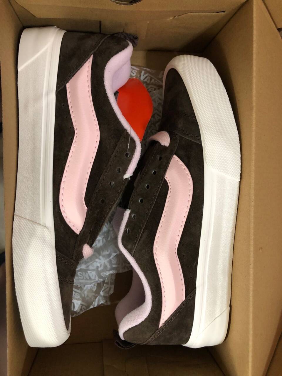 VDK Vans Knu Skool 55usd gallery