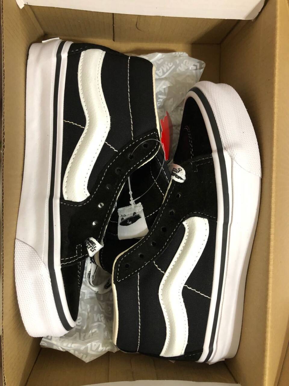 VDK Vans Knu Skool 55usd gallery