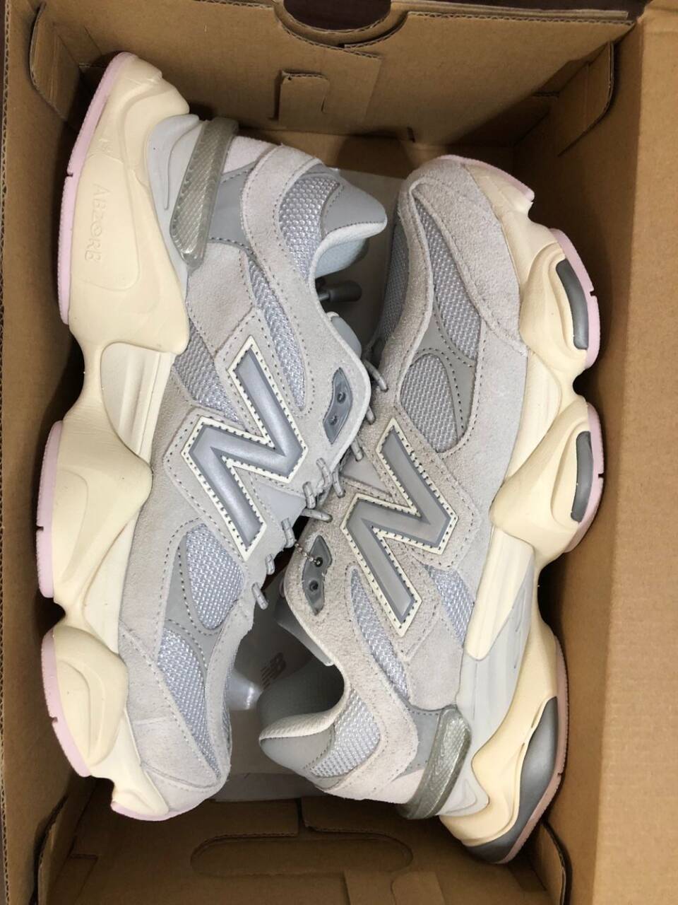 XEK new balance 9060 69usd gallery