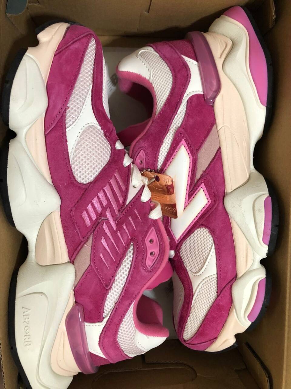 XEK new balance 9060 69usd gallery