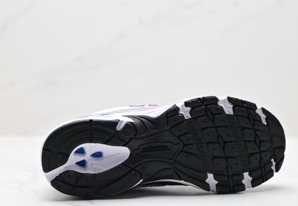 XFM new balance 740 59.99usd gallery