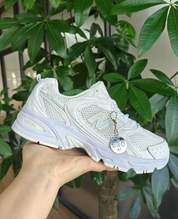 XFR new balance 530 59.99usd gallery