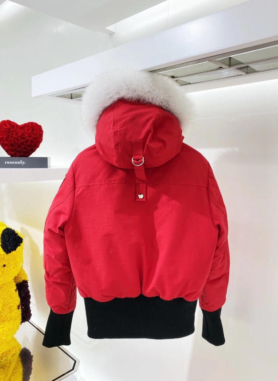 YEX MOOSE KNUCKLES women jackets 190usd gallery