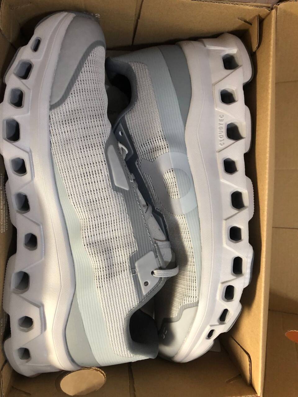 ZEE Cloudmonster Void 1 M 59.99usd gallery