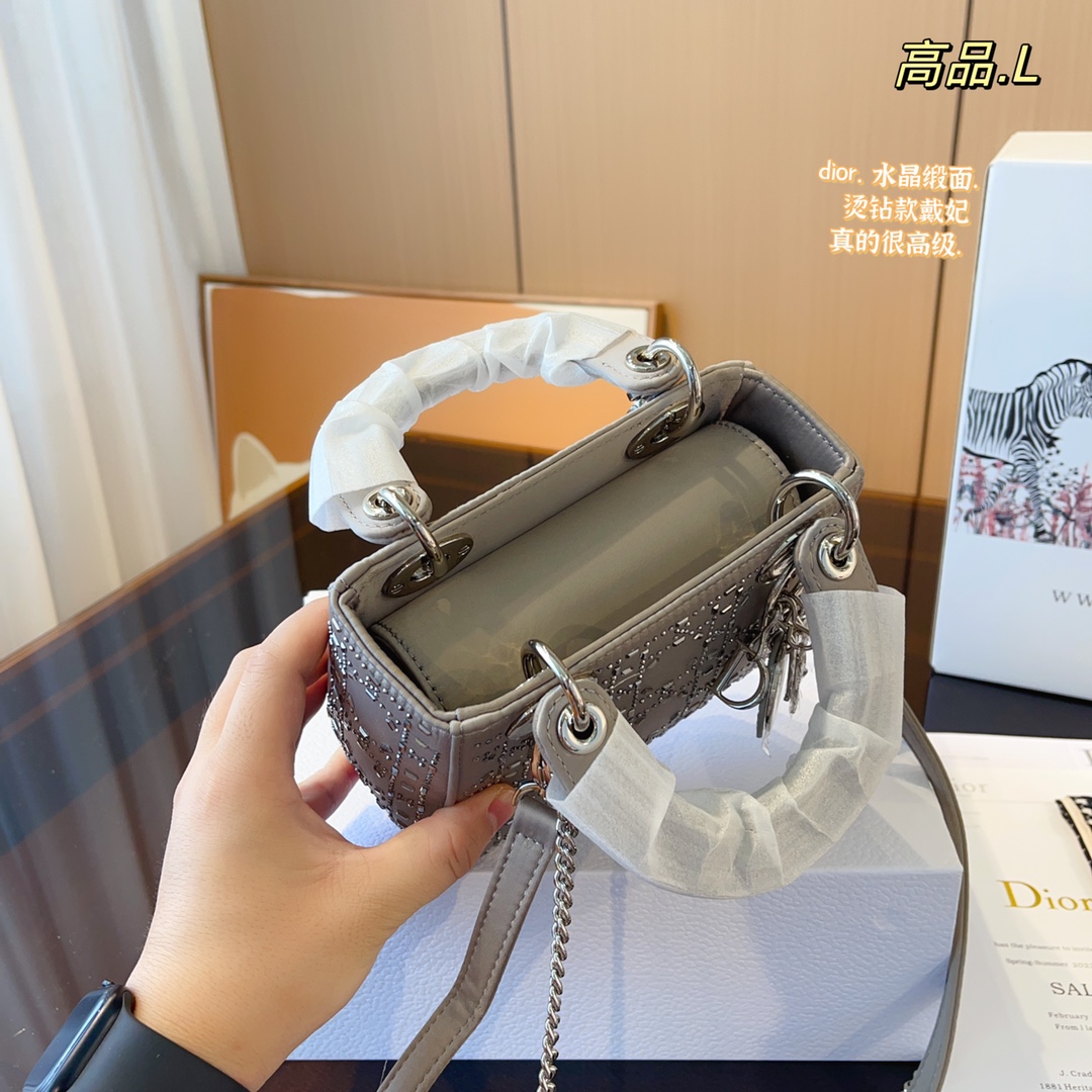 67$-dior    9901-T gallery
