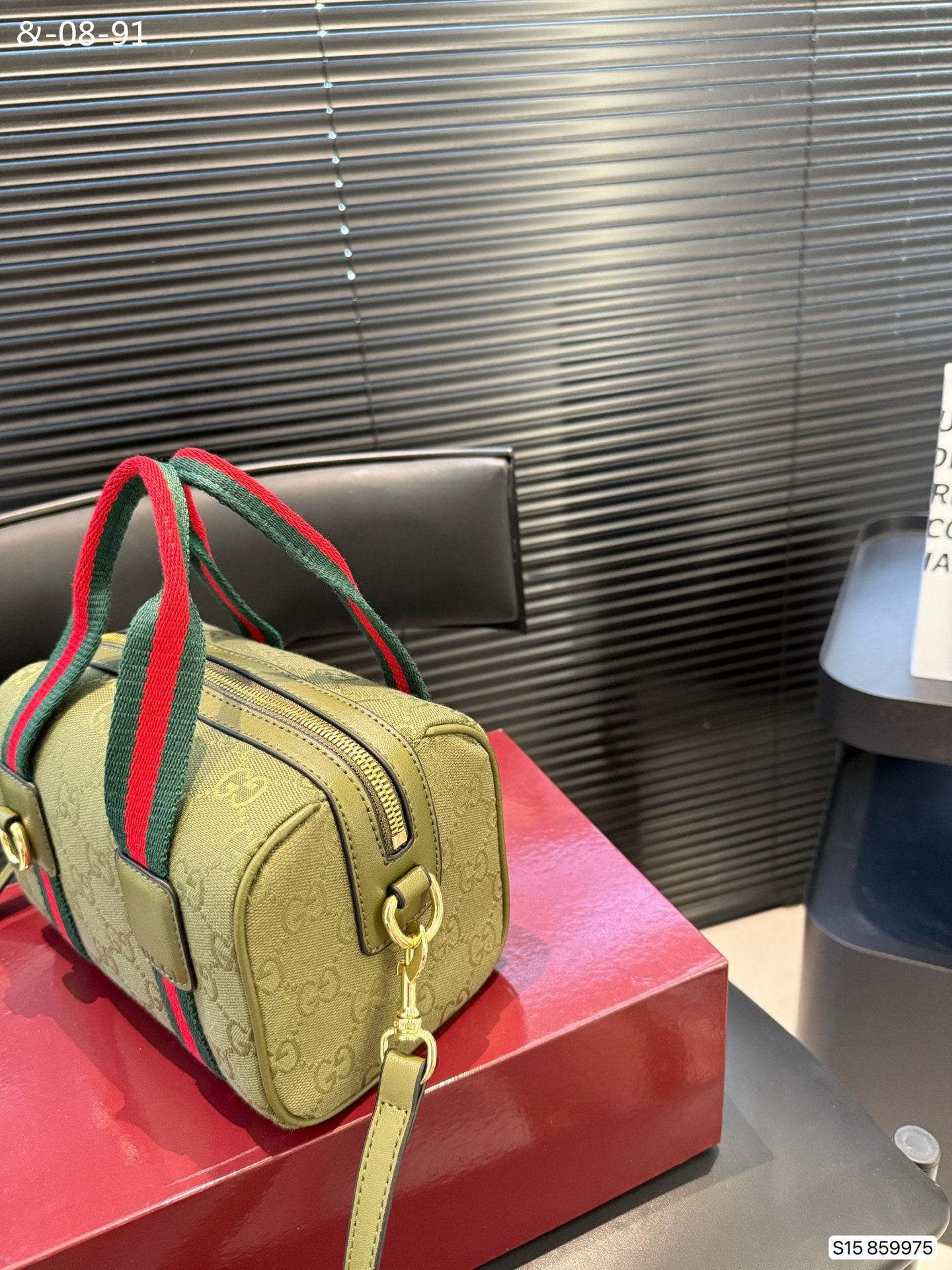 LG1216   55$ gallery