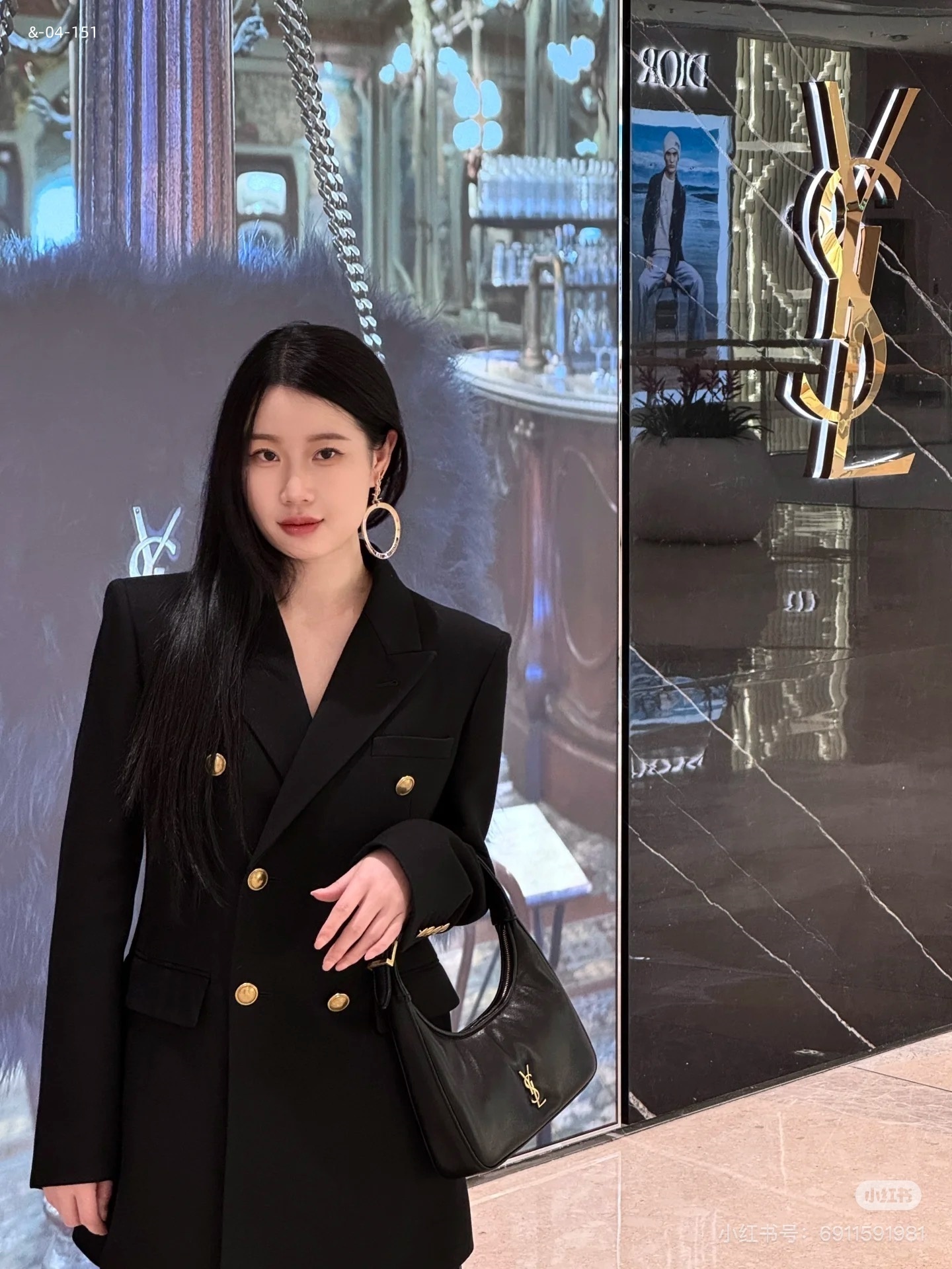 LG1402   66$ gallery