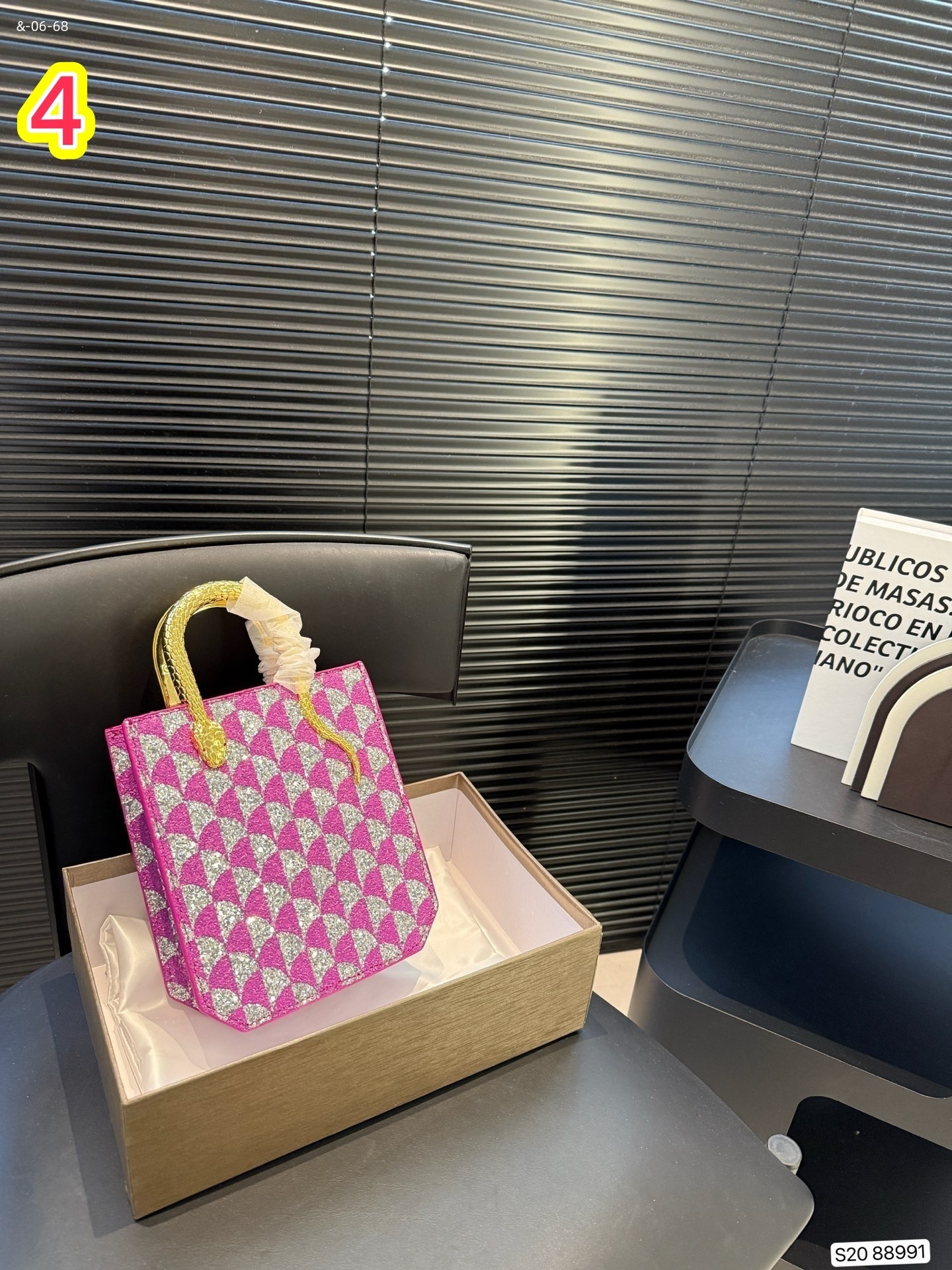 LG1591   73$ gallery