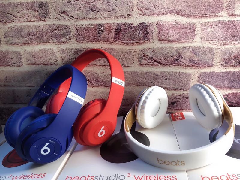 3430-  Beats studio3 32.12$  CODE 201 gallery