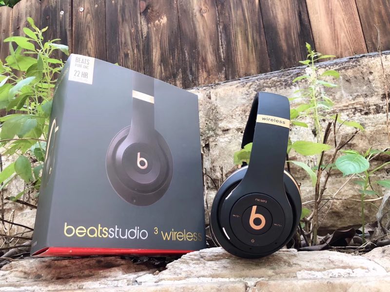 3430-  Beats studio3 32.12$  CODE 201 gallery