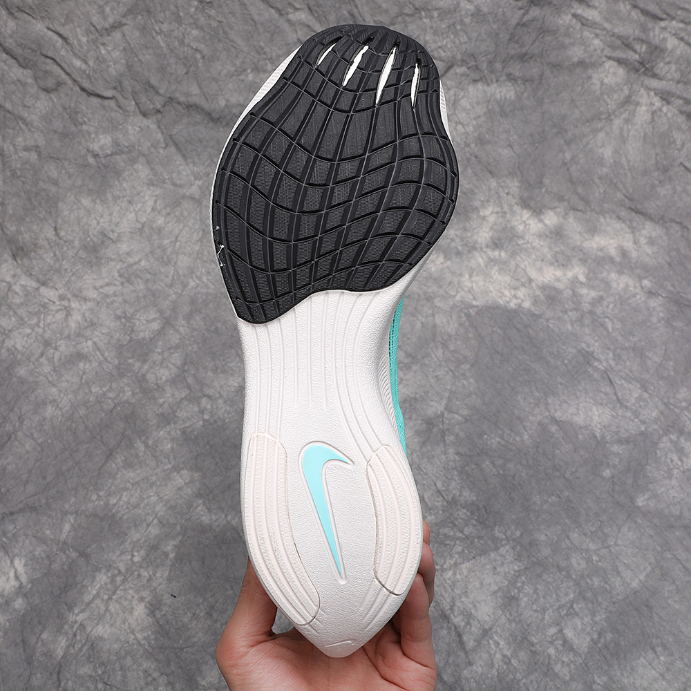 55.62$Nike  CODE 351-5520-R gallery