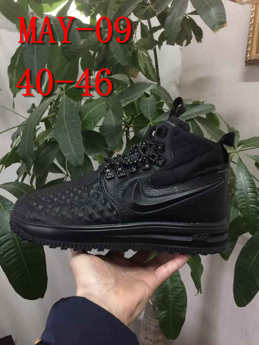 59.99$ NIKE LUNAR FORCE code 351-5946-R gallery