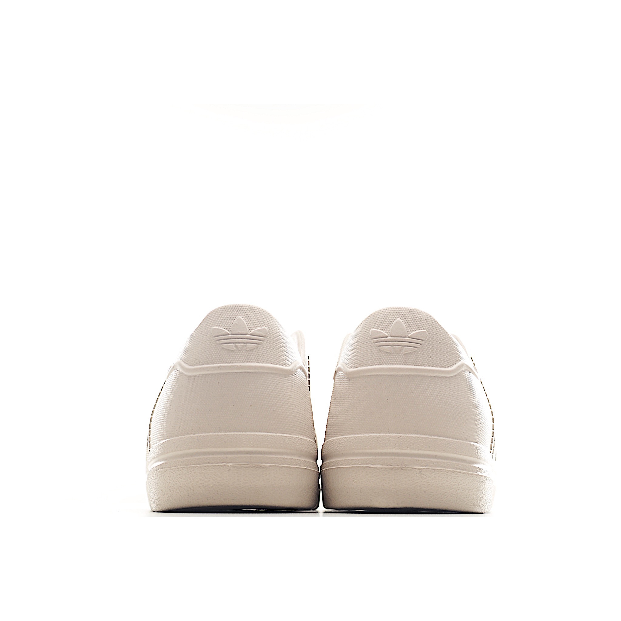 ADIDAS 35.13$   CODE 294-7459-R gallery
