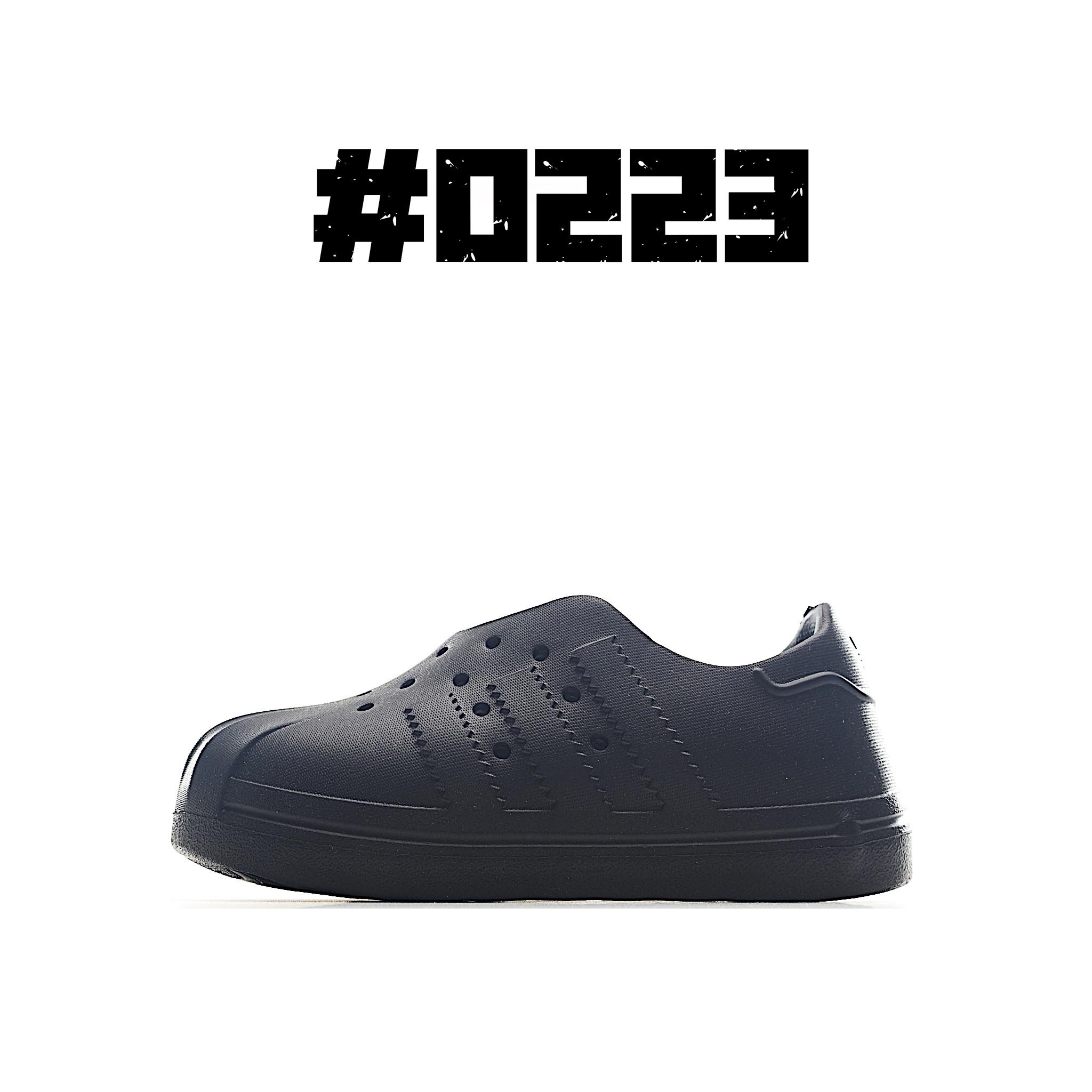 ADIDAS 35.13$   CODE 294-7459-R gallery