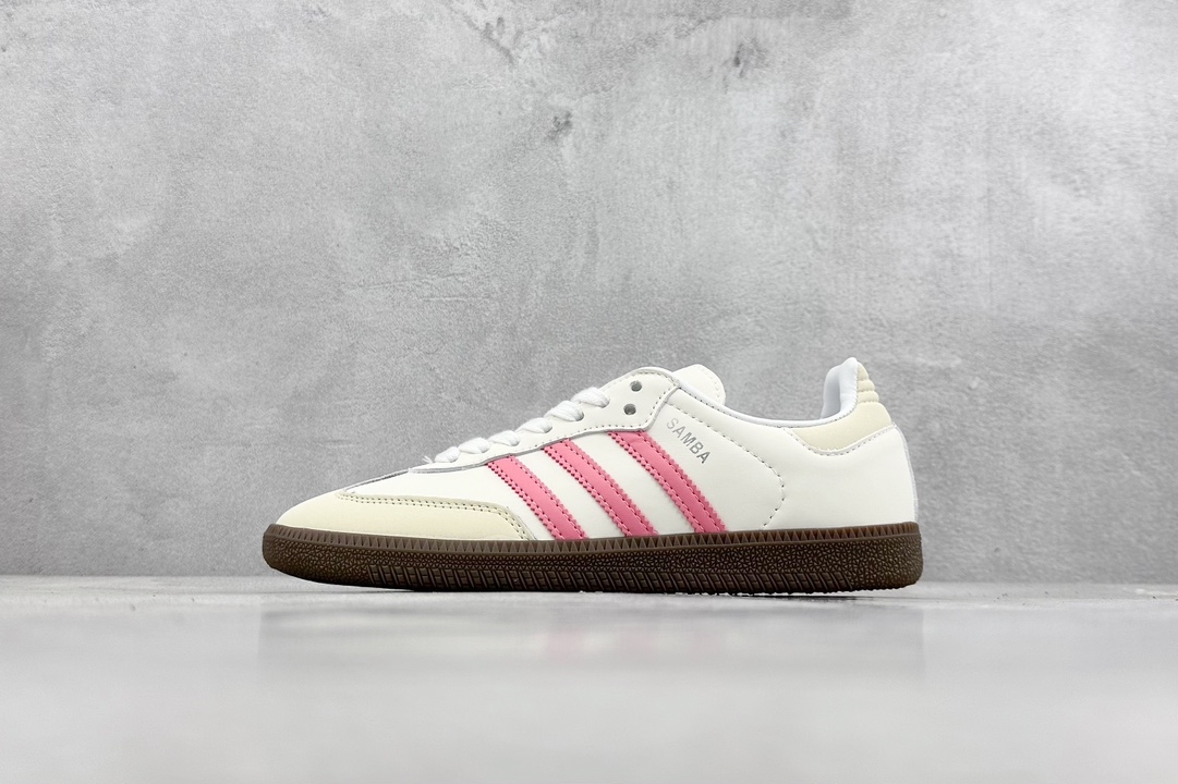 ADIDAS 45.44$    CODE 351-7599-R gallery