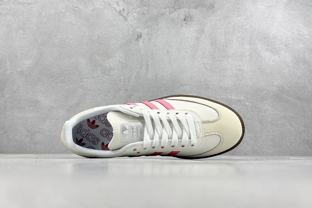 ADIDAS 45.44$    CODE 351-7599-R gallery