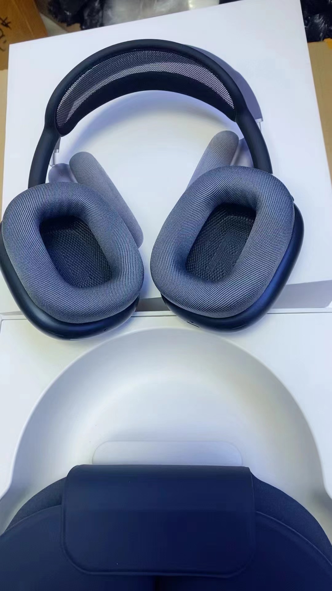AirPods Max2 ANC Metal  136.66$  code 429-7575-RD gallery