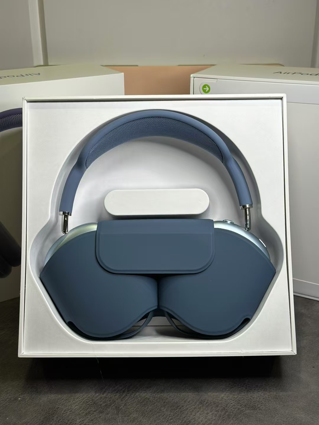AirPods Max2 ANC Metal  136.66$  code 429-7575-RD gallery