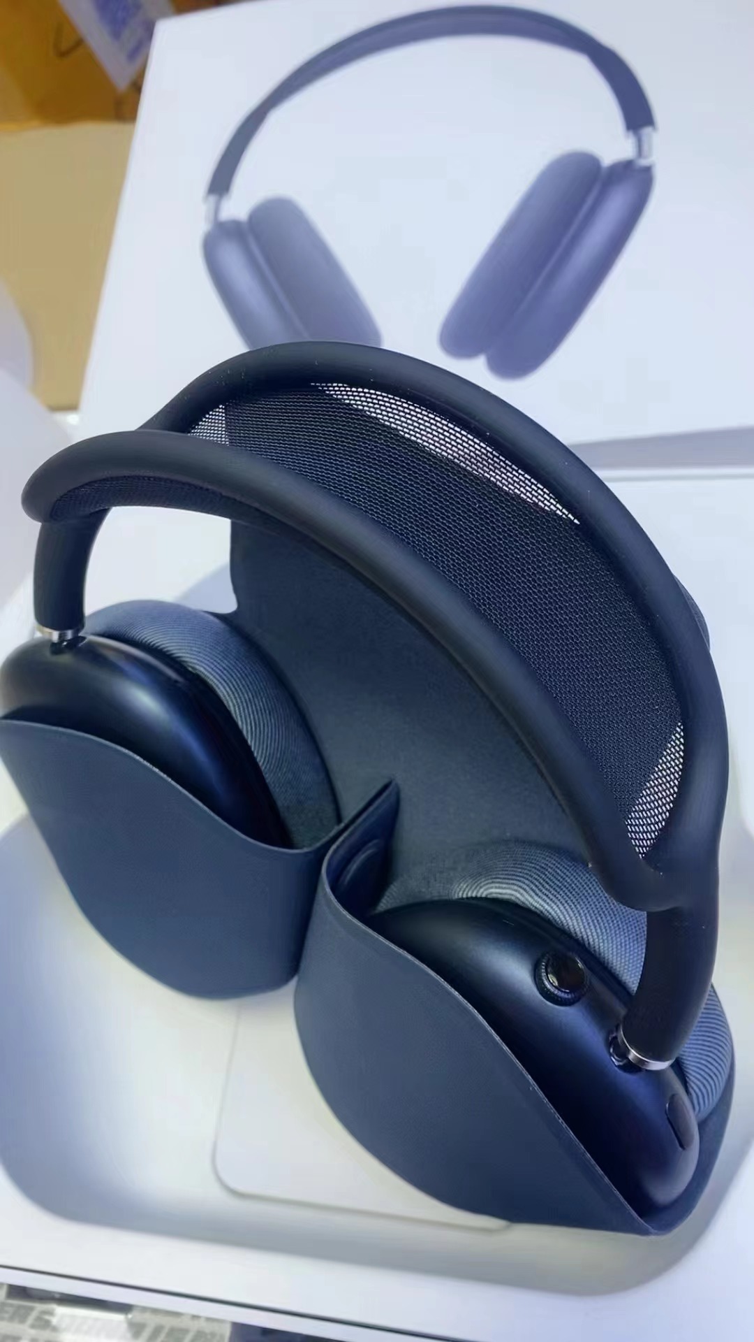 AirPods Max2 ANC Metal  136.66$  code 429-7575-RD gallery