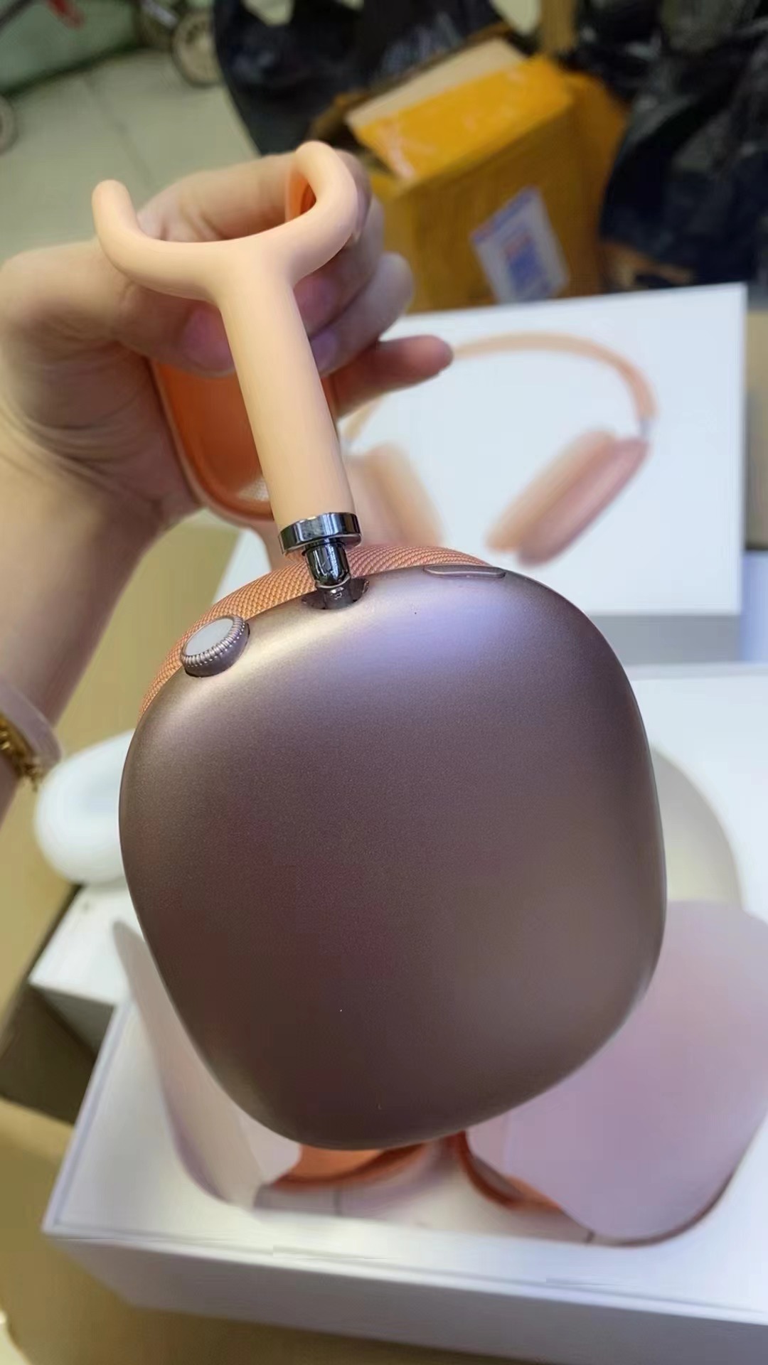 AirPods Max2 ANC Metal  136.66$  code 429-7575-RD gallery