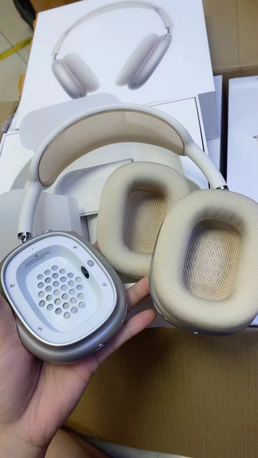 AirPods Max2 ANC Metal  136.66$  code 429-7575-RD gallery
