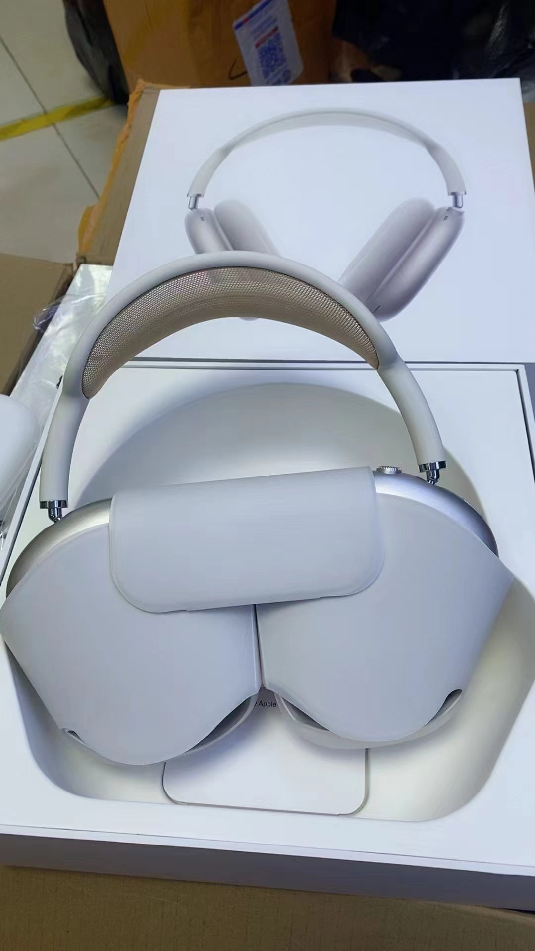 AirPods Max2 ANC Metal  136.66$  code 429-7575-RD gallery