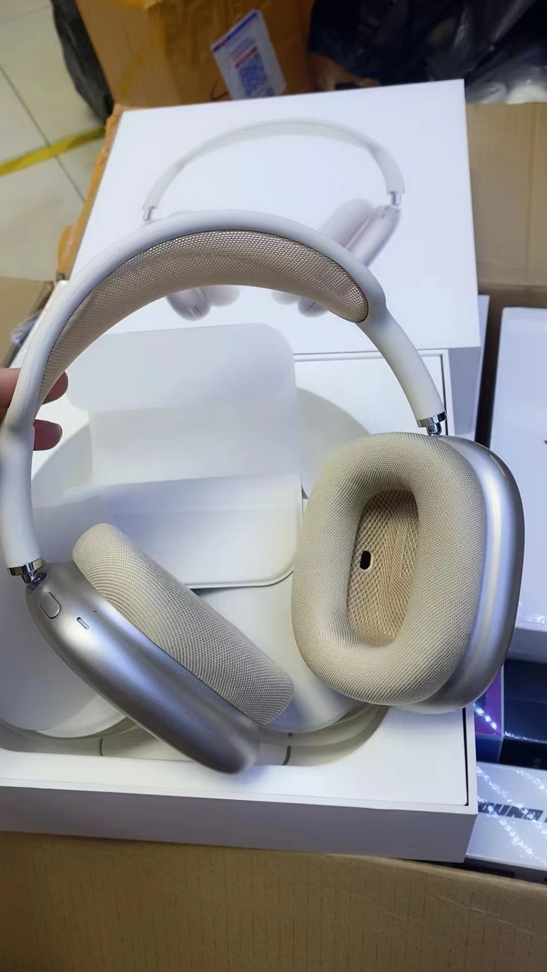 AirPods Max2 ANC Metal  136.66$  code 429-7575-RD gallery