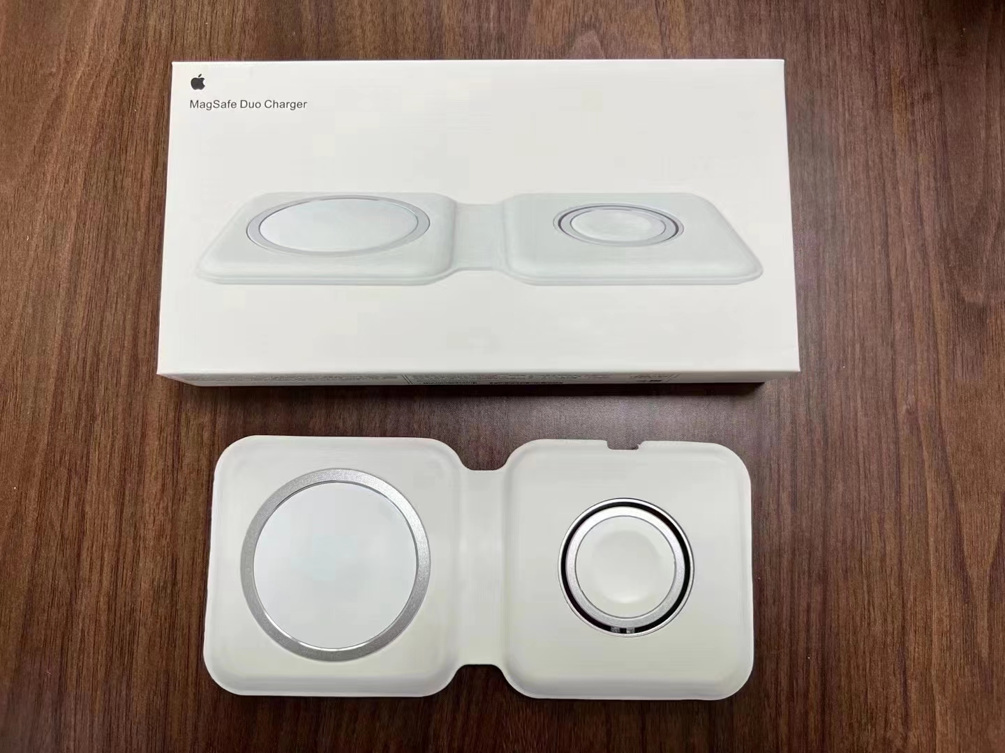 Apple Wireless Charger 42.66$  code 429-7586-RD gallery