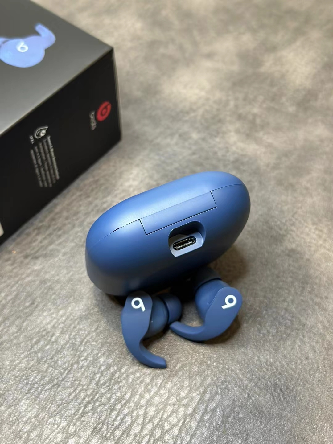 BEATS FIT PRO 41.66$  code 429-7584-RD gallery